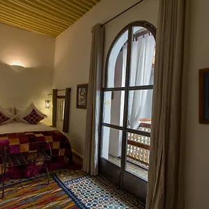 Laaroussa Riad